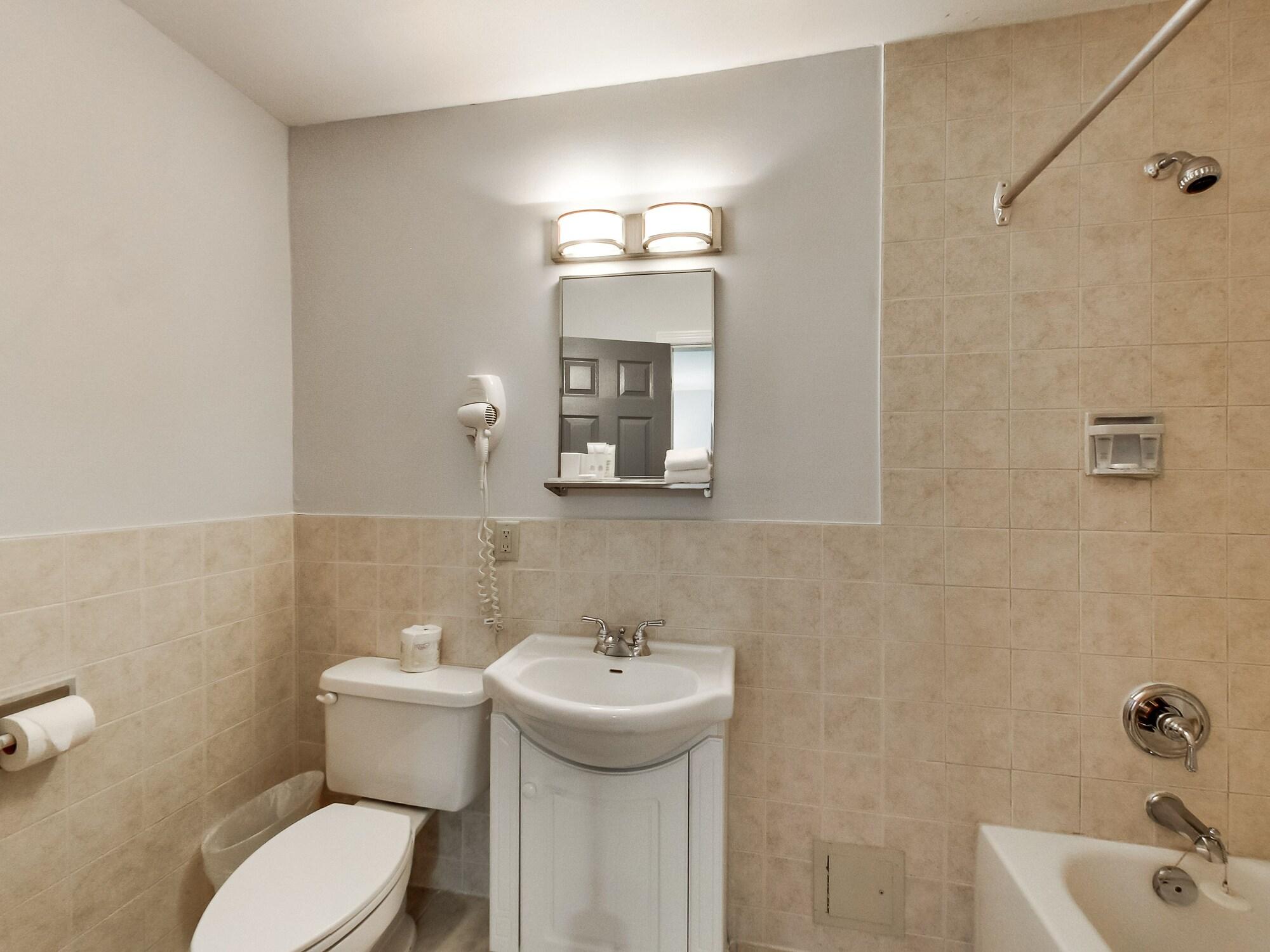 Isabella Hotel & Suites トロント エクステリア 写真