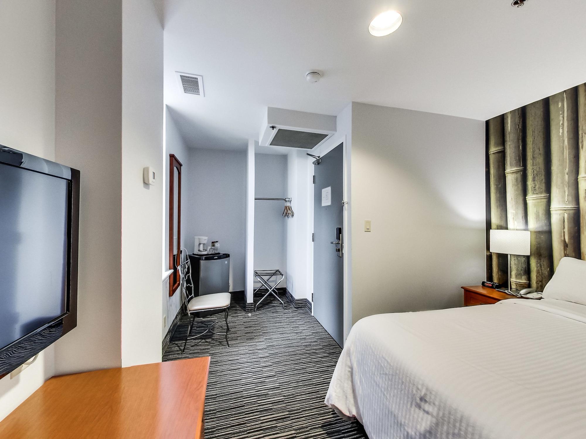 Isabella Hotel & Suites トロント エクステリア 写真